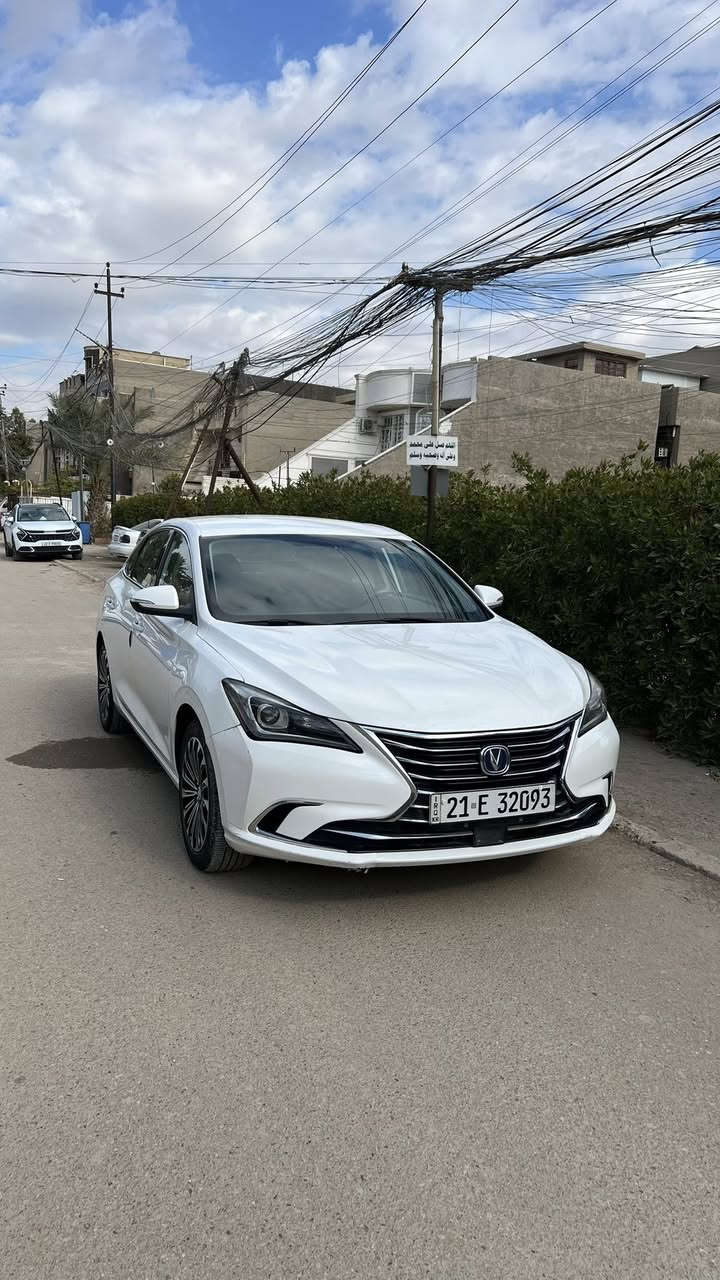 السلام عليكم
للبيع شانجان ايدو 2020 
رقم سليمانيه الدولي الجديد 
ب اسمي اتريد تحويل اتريد وكاله 
السياره نضيفه فقط بيهه كم مكان بارد كلش تافهات 
مكفوله كفاله عامه من الضربه والصبغ حته الدعاميات مكفولات 
محرك وگير ومنظومه تبريد مكفولات كفاله عامه 
السياره نضيفه السعر 103 وبيهه مجال بسيط 

مكان السياره بغداد الدوره 
للاستفسار ***********
متواجد واتساب
