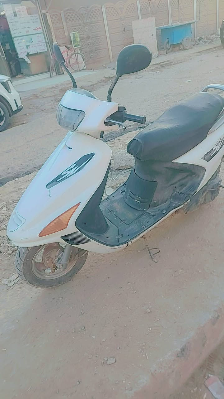 دراجه فراشه نظيفه بسعر مناسب شغاله كلها بسعر ١٧٥ الف مكاني بابل جسر الثوره ***********
