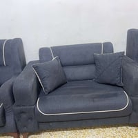 تخم • ١٠مقاعد • بيع مستعجل