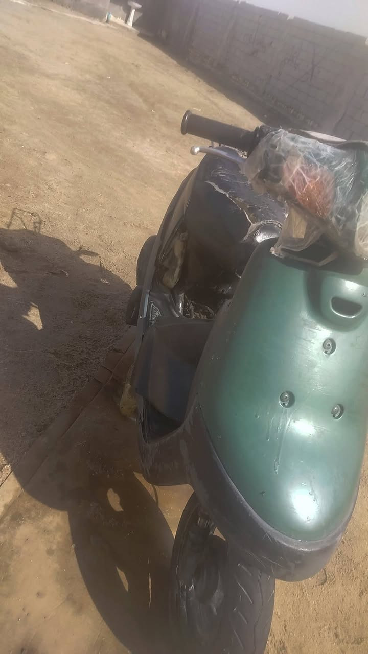 السلام عليكم درجة بتر لبيع مكينه ناعمه مفتوحه بس الكلوب الكدام يشتغل دراجه جديده حلوه مرتبه او مراوس بدراجه مكاني ناصريه مركز على طريق ذي قار السعر 150 ***********
