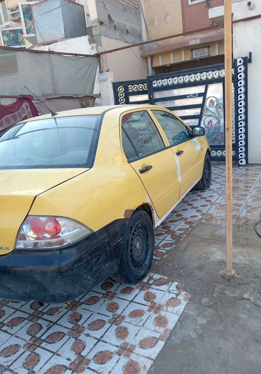 سلام وعليكم 
لانسر 2010
سياره بلاديه بس الهلالات بيهن خياس 
رقم بغداد جدديد سياره بسمي تريد وكاله تريد تحويل  سنويه 2031
صدر امامي خلفي جديد كير مكينه خير من الله تبريد ثلج رقم الهاتف ***********
