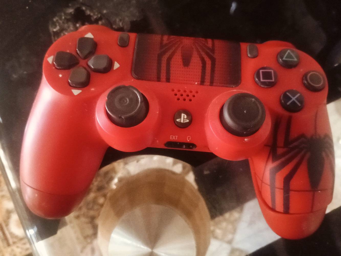 البصرة أبي الخصيب مسجد العميرية و يدتين ابلي 4 مستعمل  واحد اصلي و الثاني كوبي بيه اعطال شبه قليله 
السعر 75 الف كل يدتين لتواصل من خلال هذا رقم 7728543184