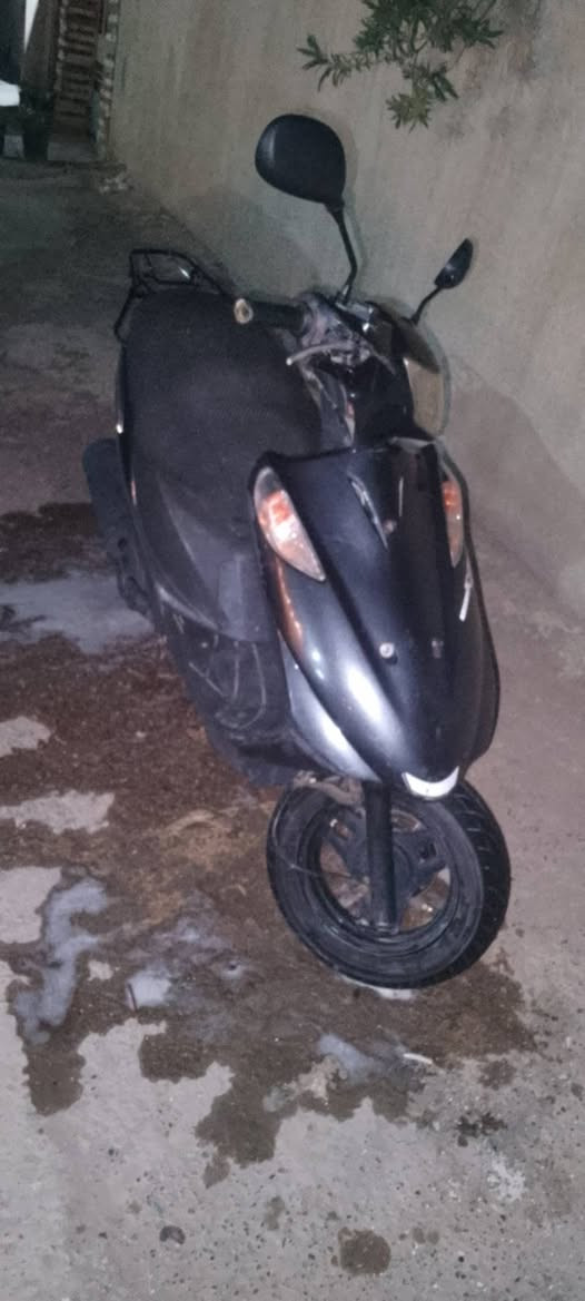 سلام عليكم
ادرس ياباني 

نكره سلف او هندر 

دراجه خير من الله مال جناي 

نضافه كدامك 

مكاني شارع فلسطين السعر 400 بيها مجال 

*********** وتساب
