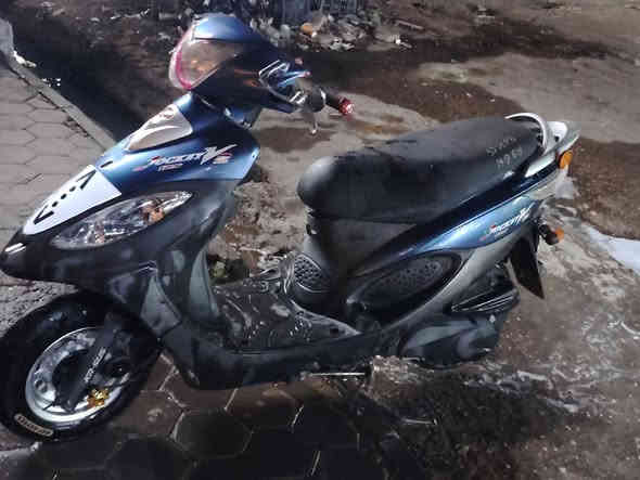 سلام عليكم شباب دراجه للبيع كفاله عامه تجي تكلب وتفحص وتقتنع او مراوس عادي هم السعر 800وبيها مجال حك جيه خاص موجود واتساب موجود ***********
