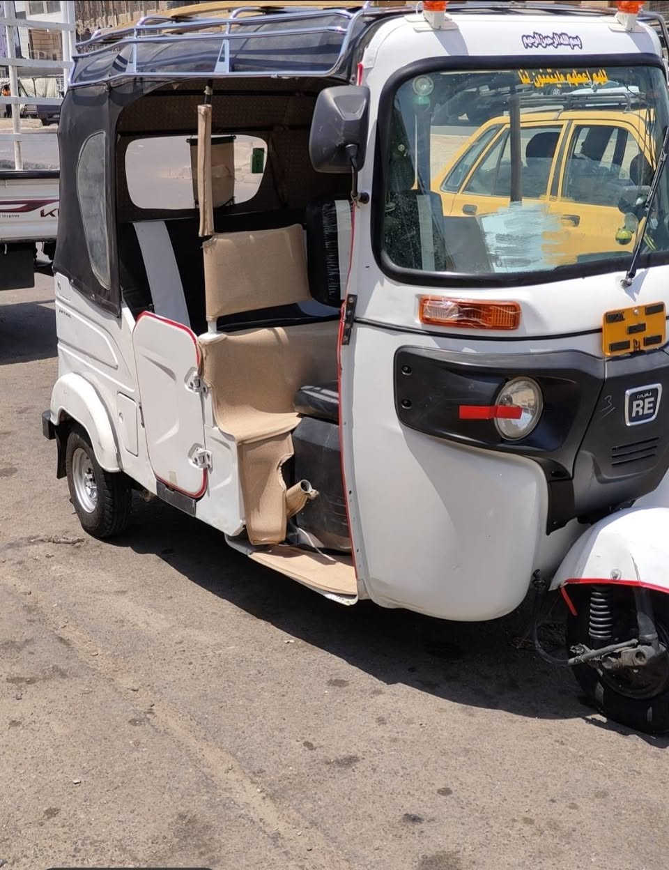 تكتك موديل 22 شهر الثامن رقم وسنويه باسمي مشروع وطني وين متريد احولك نضيفه كلش حلوه على اخر حبايه السعر 8.250 بيع سريع رجاءا الي مو شراي لايكسر بيه مكاني بغداد جميله *********** وموجود وتساب
