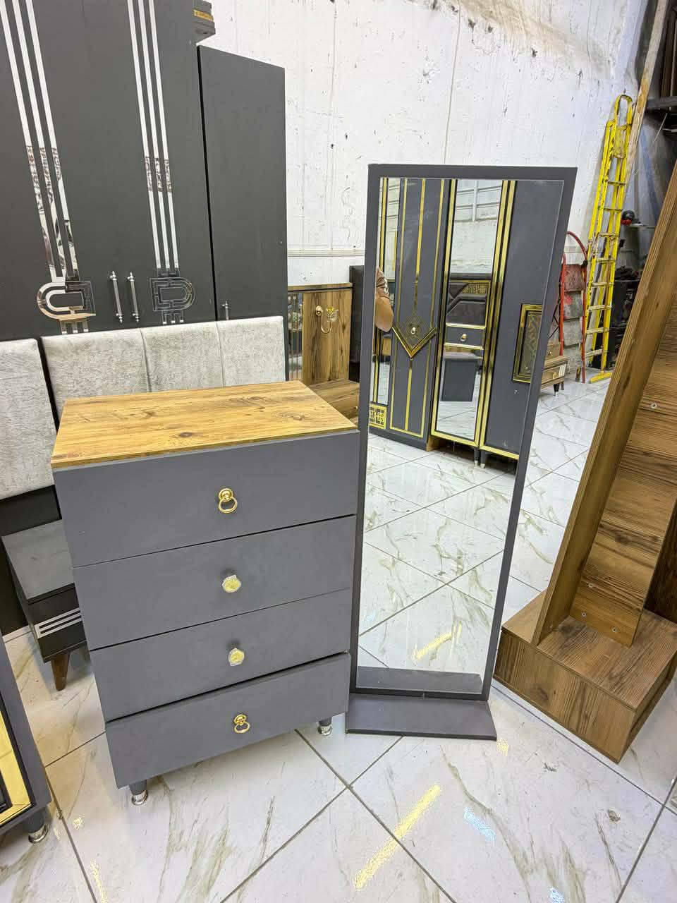 غرفة نوم مستخدمة نضافة 90‎%‎
عدد القطع 10
نضام بيبان 
كنتور طفل اضافي 
كوالتي عالي 
لون مميز 
سعرها مليون /900
شد و نقل داخل بغداد مجاني


**إذا كنت صاحب هذا الإعلان وتريد حذفه لأي سبب، رجاءا أرسل رسالة إلى الدعم الفني**