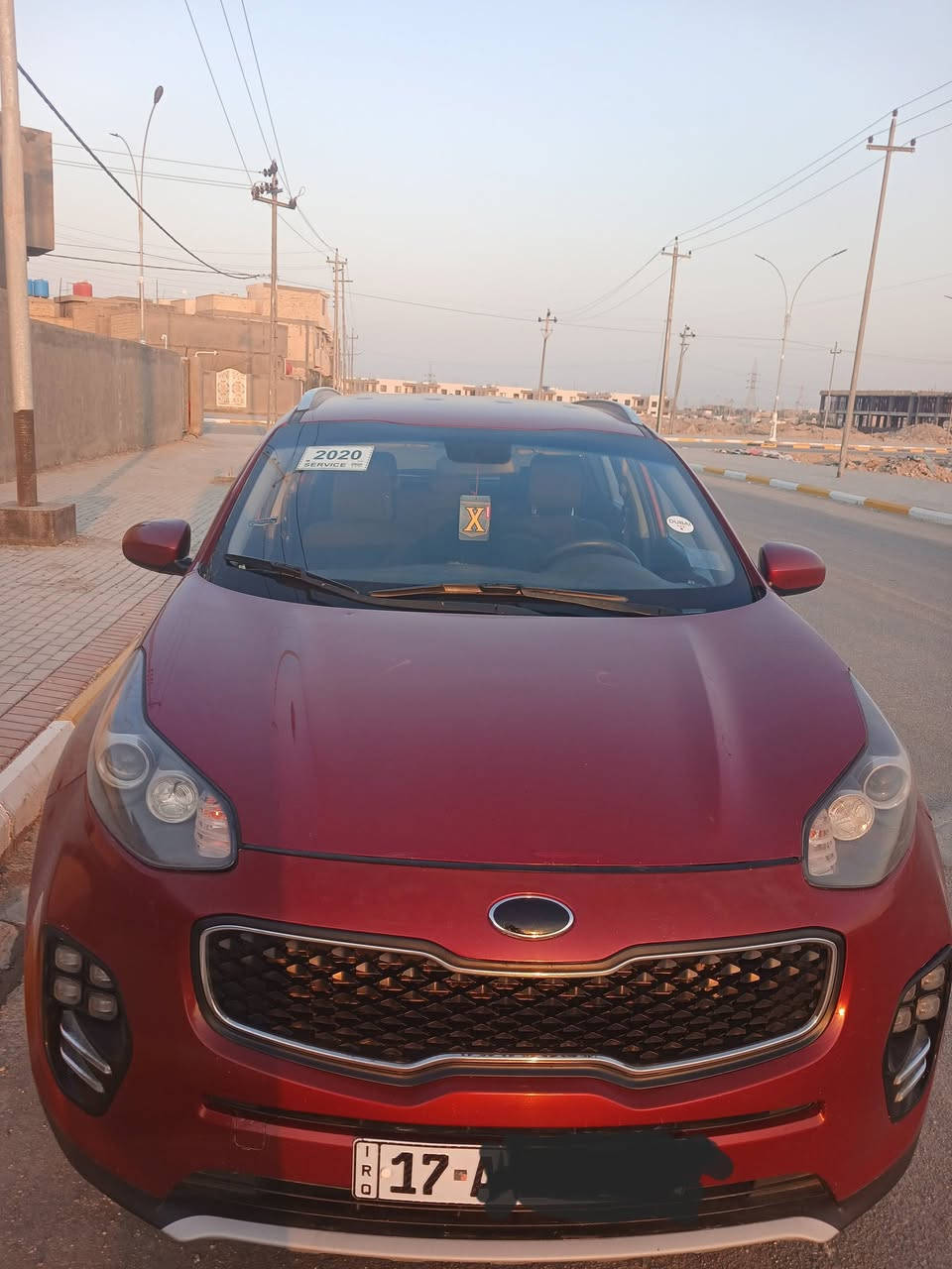 #للبيع ومراوس كيا سبورتج سياره جاهزه رقم مثنى انكليزي باسمي وارد امريكي ضرر خفيف مكينه 2400 السعر 143 وبيه مجال عنوان سماوه حي الحكم ..اتصل ودلل ***********
