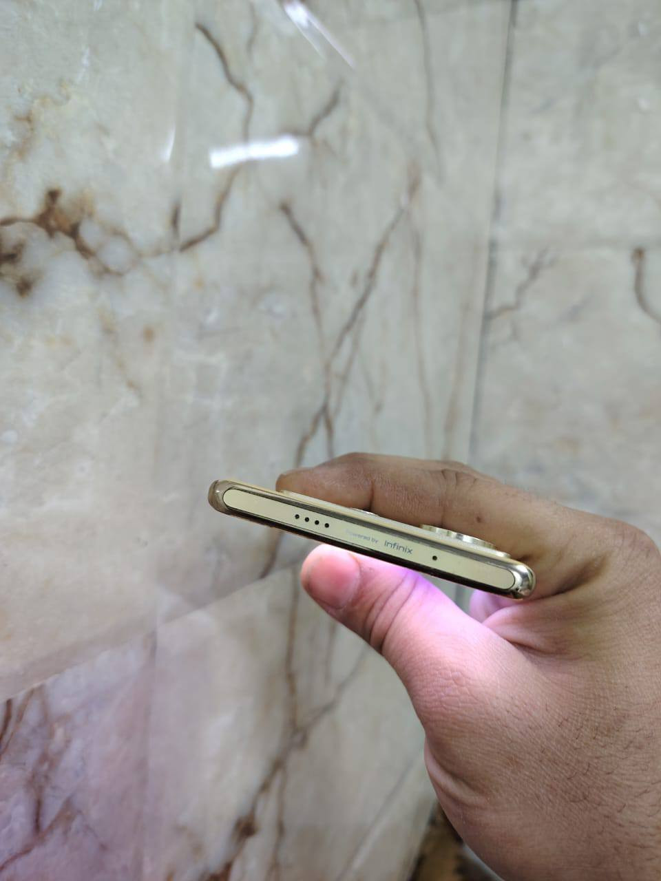 انفنكس زيرو 30فايف جي
جهاز نضيف لك نضافه 99/100
صوط سبيكر دبل سماعه 
ذاكرة 256رام 12+12
شاشه منحنيه  اولد بتردد 144هيرتز 
ببجي 60فريم 
يدعم الشحن السريع 68واط 
بدون ملحقات فقط الجهاز 
السعر 210ومجال حك الجيه 
***********
***********
عنوان موصل القوسيات
