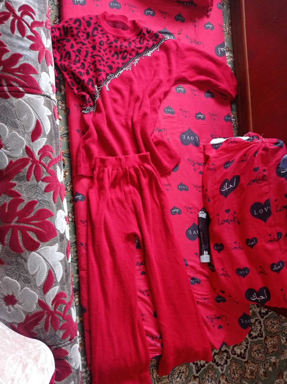 بردسون نسائي 5 وبشت نسائي مال طلعه الواحد على 10 مكاني موصل رشيديه قطاع السادس قرب  مولده الحسنين


**إذا كنت صاحب هذا الإعلان وتريد حذفه لأي سبب، رجاءا أرسل رسالة إلى الدعم الفني**