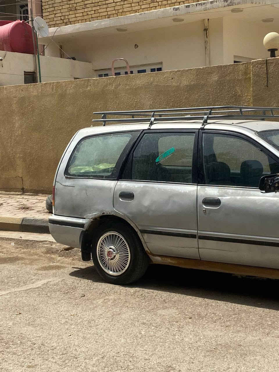 سياره نيسان سني موديل 92
رقم نجف راعيها بالنجف بس مااندله 
مكينه بيها بخار كير جديد تايرات نص عمر والباقي شوف العين 
السعر 22 ورقه وبيها مجال ***********
