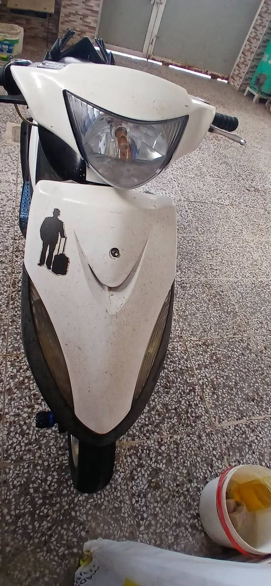 سلام عليكم
للبيع دراجه ماكس عدله ختم واحد ما عدا الكفرات نقصه فقط باتري وجوزهه محوره إيراني البلك كاور محور إيراني محرك لا فتح ولا شي جديد سعر ٦٥٠ الف وبيه ومجال
 اتصال أو واتساب  ***********
