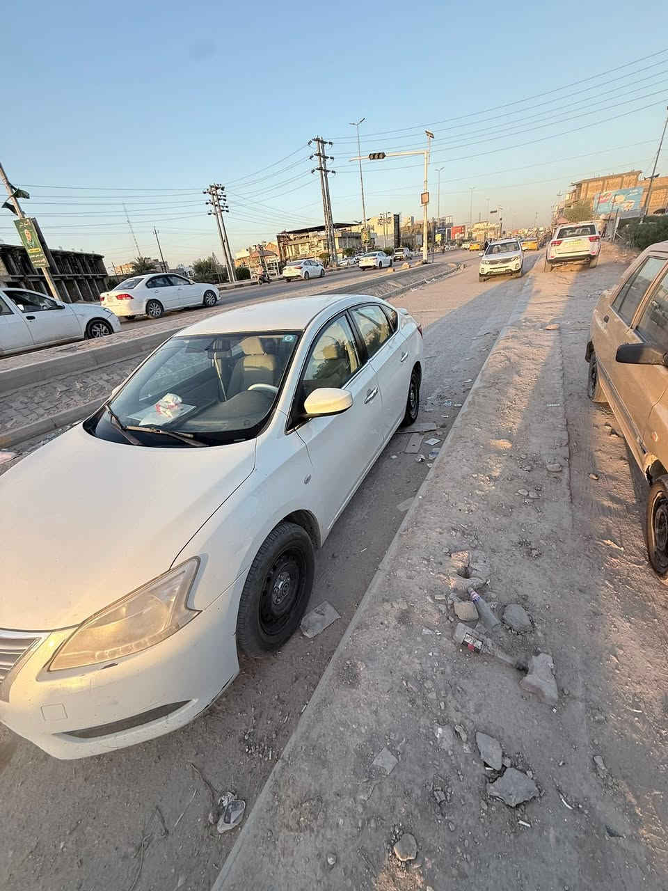 نيسان سنترا
موديل 2021 خليجي
او ضربته باب او چاملغ خلفي جهة السايق
معوقين بعدله سنتين او تصير حرى
مكينه كير او حداديه مكفولات 
السعر 85. 
الرقم ***********
