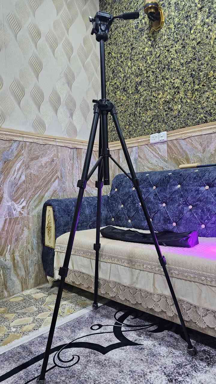 ستاند كاميرا هيدروليك مع حقيبة Yunteng 880 VCT-880 Portable Aluminum Tripod السعر 60 شامل التوصيل


**إذا كنت صاحب هذا الإعلان وتريد حذفه لأي سبب، رجاءا أرسل رسالة إلى الدعم الفني**