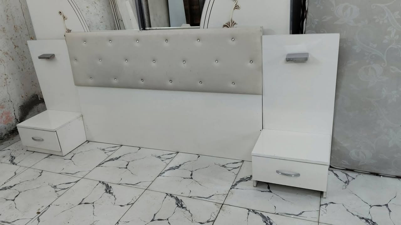 غرفة تركي 7 قطع
نظافة 90%
سعرها 475 قفل
التوصيل والشد داخل بغداد مجاناً
يوجد توصيل محافظات بكروة
للحجز والاستفسار خاص او واتساب
***********
