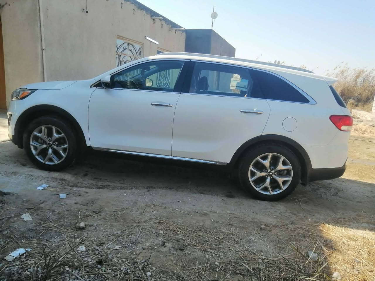 سورنتو موديل ٢٠١٦ وارد أمريكي مكفوله كفاله عامه مكينه ٢٤٠٠ السعر ١٧٥ مكان الديوانيه رقم  قادسيه بسمي
***********
