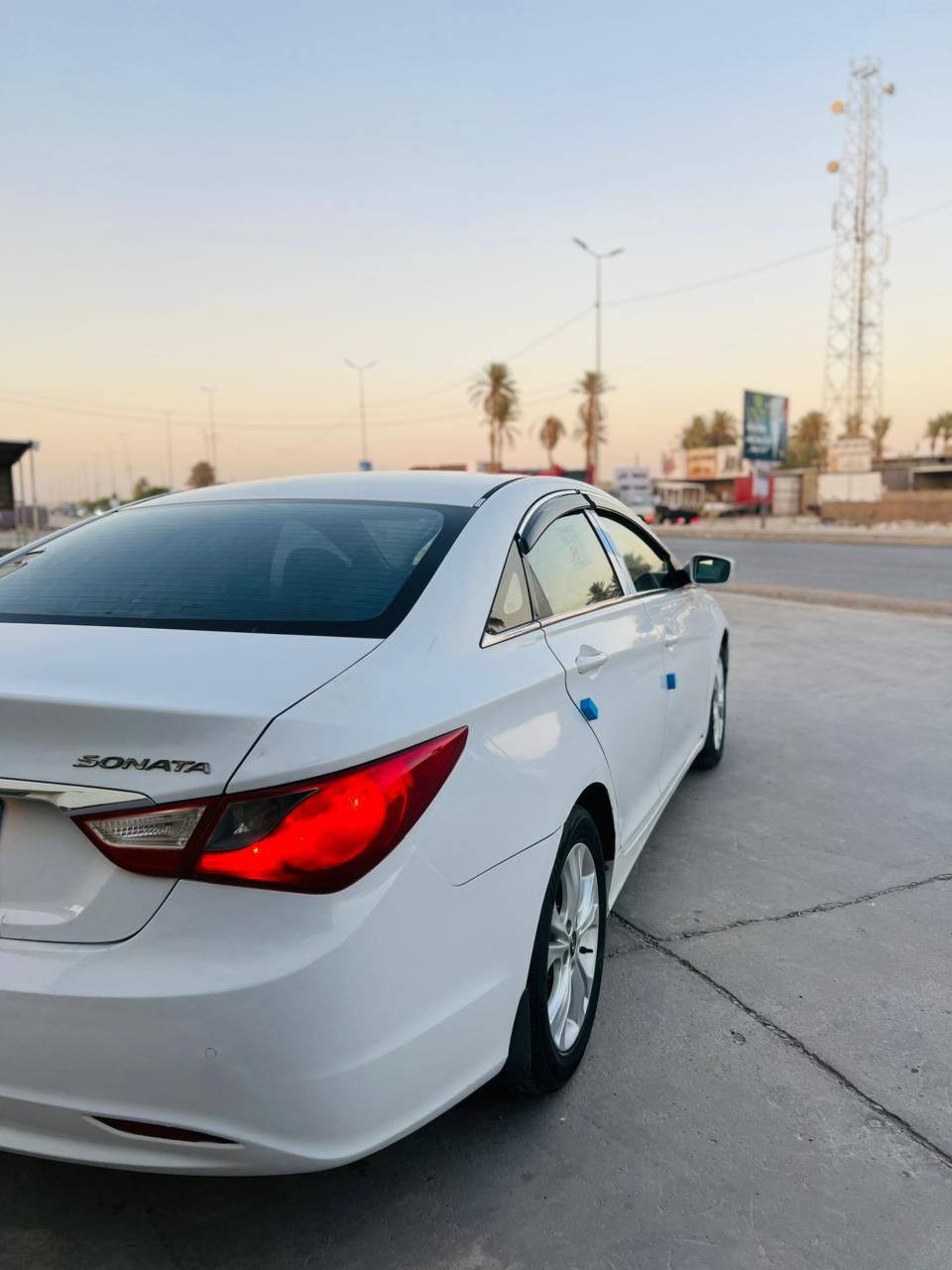 سلام عليكم 
هونداي سوناتا 2012
وأرد خليجي
أربيل تحويل أو وكاله
المواصفات 
مكينه دوش 
تبريد قطعتين 

تحكمات استيرن 
مري شفط 
اشاير بالمرايا 
داخل بيجي 
بيه تلكيطات صبغ ابيع احزام  جديده  مكينه كير حداديه تخم تاير تبريد ما بيه اي نقص 
مكاني الحله الحمزه الغربي 
السعر ١٠٧ وبيه مجال بسيط 
للاستفسار  ***********
