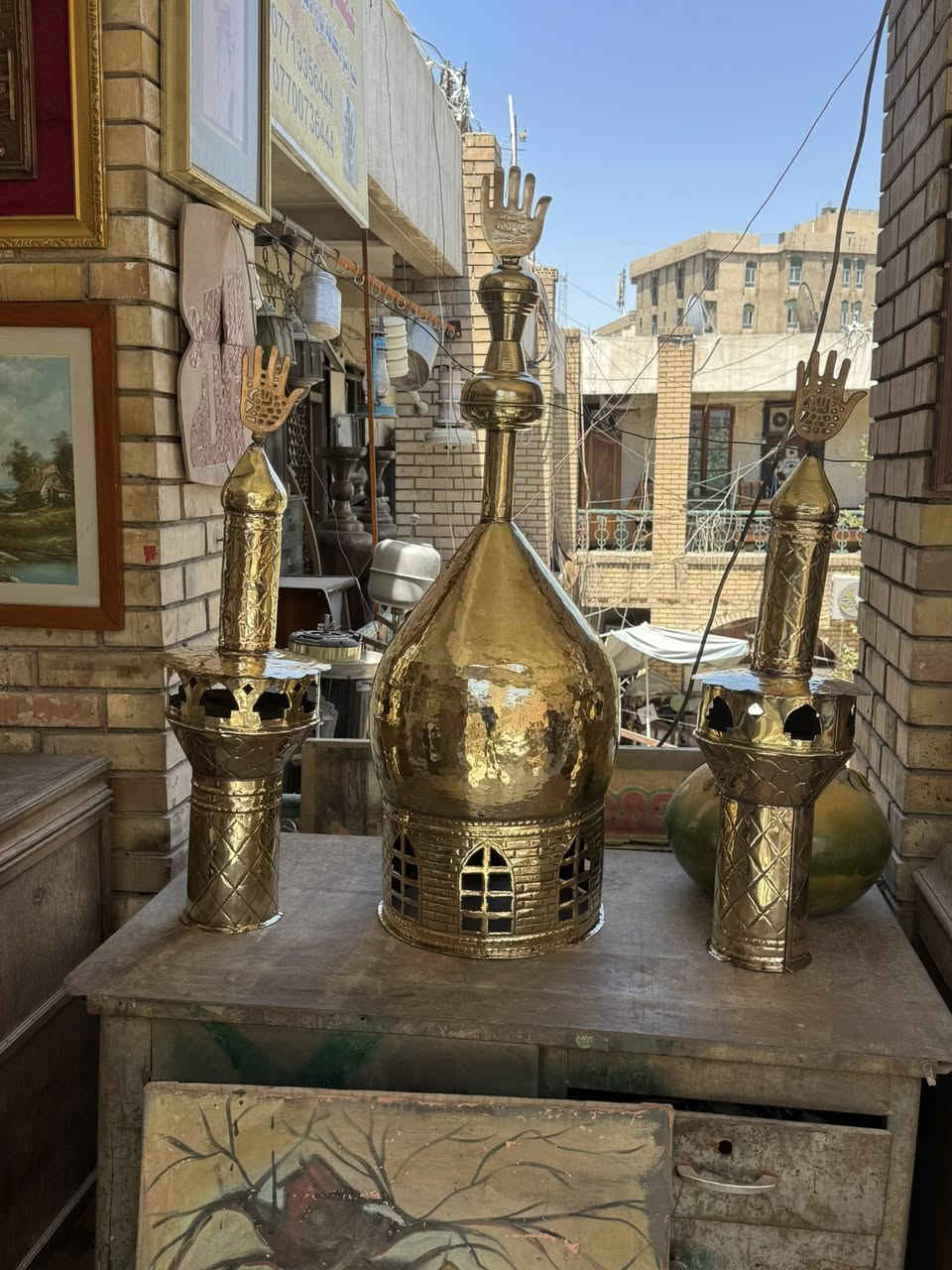 السلام عليكم ورحمة الله وبركاته كبه ومنايرها نظافه تامه خاليات من العيب الطول الكبه (116)المنابر (91)للاستفسار خاص او الاتصال على الرقم التالي ***********مصطفى الدليمي
