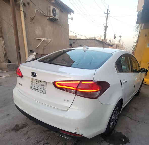 سلام عليكم. كيا فورتي  موديل 2017فئه EX   وارد أمريكي حادثه موضح بصور
محرك GDi 2000
بصمه تحكمات ستيرن
كشنات تدفئه،
3وضيعات قياده
مري شفط  ترحيب صندوق

تبريد قطعتين
السعر 115 بيه مجال
اتصال *********** بغداد
