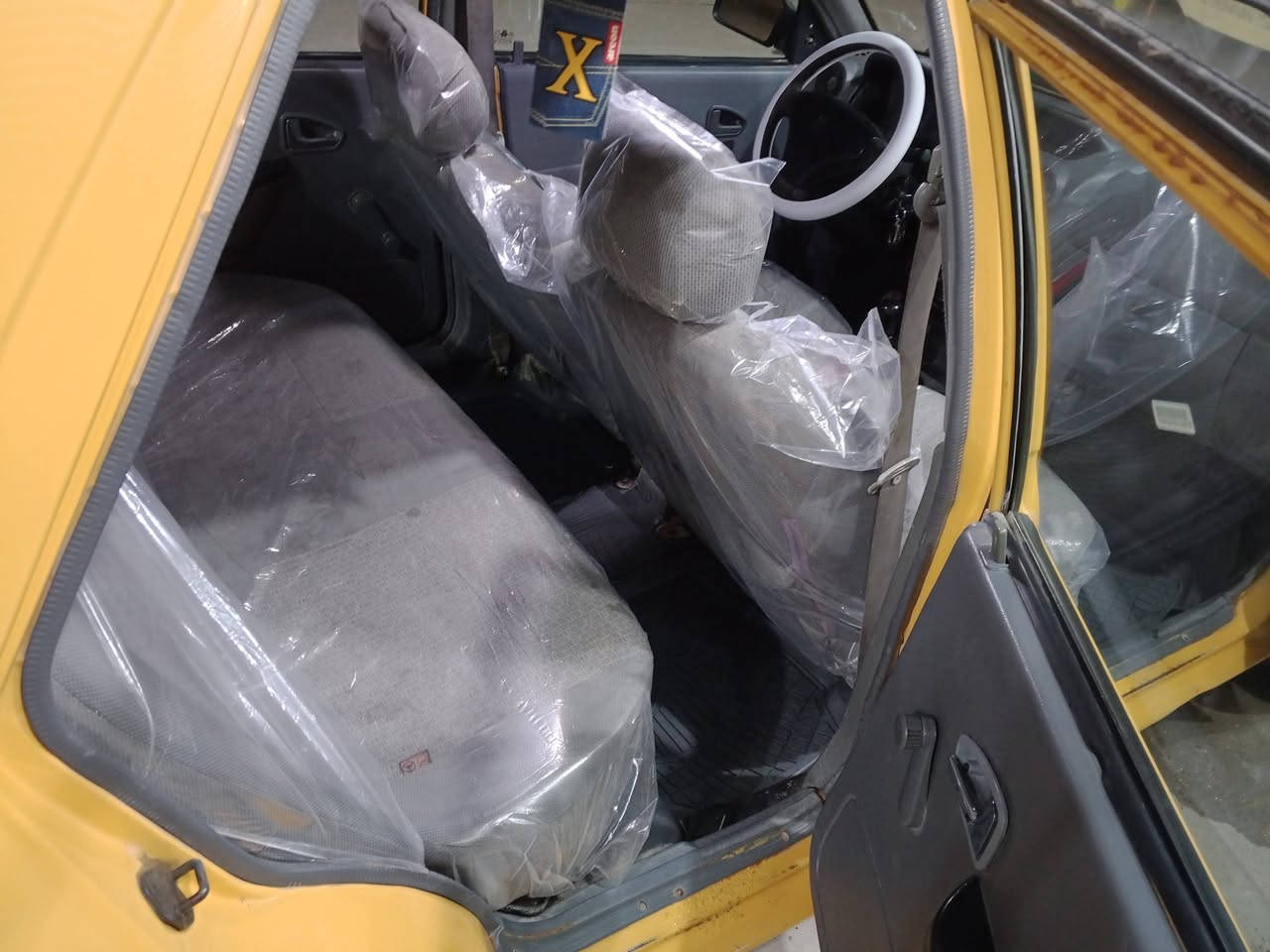 سلام عليكم سايبه مديل 2015 سياره كير مكينه تخم تاير جدد كهربائيات كله شغاله مصفر هيئه غرامات شواصيه جدد بيه خشم جاملغ شبر صبغ السعر 38 بيه مجال  سياره جاهزه على اخر حبايه  الرقم ***********
