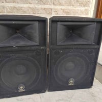 زوج سماعات 15 ياماها أمريكي ٣٢٠ الف دينار كولش نضيف توصل عندی جميع محا...