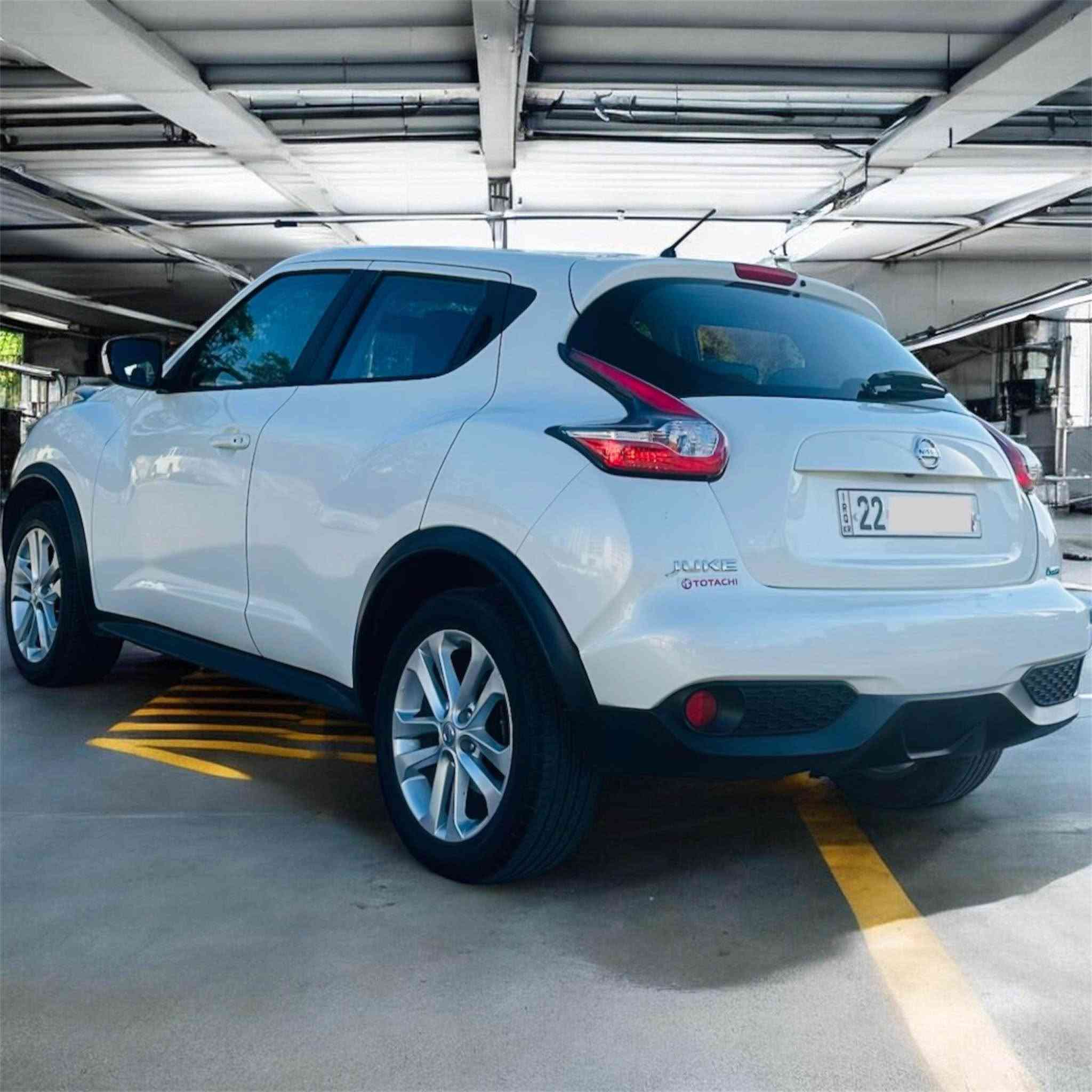 NISSAN JUKE XALIJE 
نیسان جوكی مۆدێل ٢٠١٦ مواسەفات خەلیجی 
مەكینە مەرغوب بێ تۆربۆ 
مواسەفات - دەرگا بەسمە - سویج بەسمە - شاشە گەورە -  ئاوێنە كارەبا - ئاوێنە شەفت - چوارجام كارەبای ئۆتۆ - سێ مۆدی لێخورین eco - normal - - sport - تەبرید لەمس .... 
سەیارەكە دوو دەرگای بۆیاغە بێ ناوگرتن بێ ئێرباگ بێ ساردەكوت  جوان بەرچاوە دەعامی بۆ دەعامی بەشەرت دینار مەسرەفی تێدانیە زۆر اقتسادیە 
سعر 110 
شوێن هەولێر 
*********** أربيل, العراق
