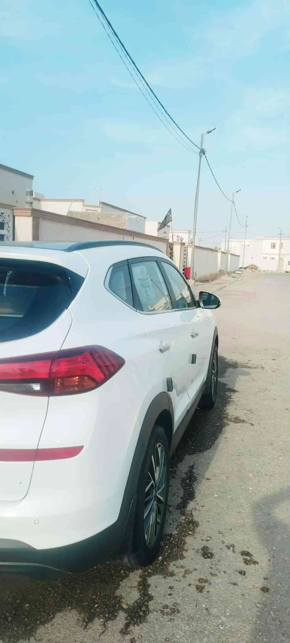 سلام عليكم
توسان مديل 20
رقم بغداد تحويل مباشر 
خليجي ماشيه 98
فول مواصفات كلشي بيه
محرك كير ع شرط
كفاله عامه من الضربه
بيه رشات صبغ اثر تكشير فقط
جاهزه من كلشي
السعر ١٨٨
***********
