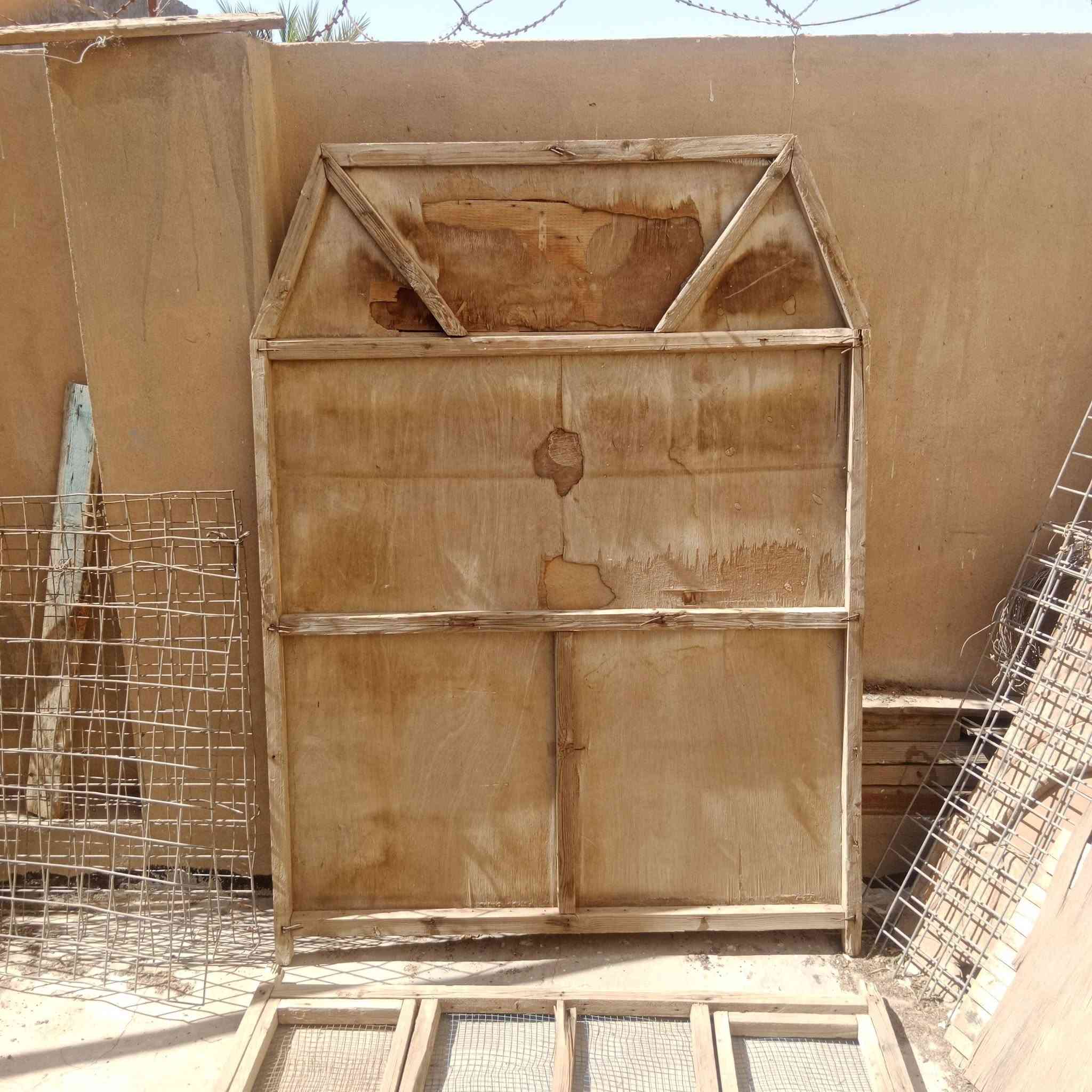 واجهية مع ضهر قفص للبيع الطول 170 العرض 123
السعر 40 وبي مجال


**إذا كنت صاحب هذا الإعلان وتريد حذفه لأي سبب، رجاءا أرسل رسالة إلى الدعم الفني**