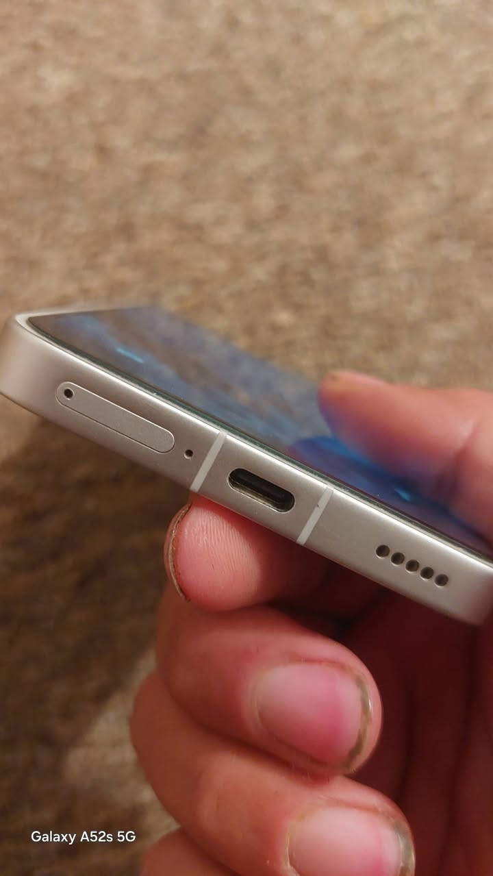 جهاز ميزو 20 فلاكشب 
مكفول من فتح وتصليح 
معالج سناب snapdragon8 gen 2
شاشه 144فريم 
ذاكره 256 رام 12
نسخ صنيه عربي بالكامل 
 موجود توصيل محافظات
دبل خط
 كامل ملحقات 
البيع سعر 345 بي مجال


**إذا كنت صاحب هذا الإعلان وتريد حذفه لأي سبب، رجاءا أرسل رسالة إلى الدعم الفني**