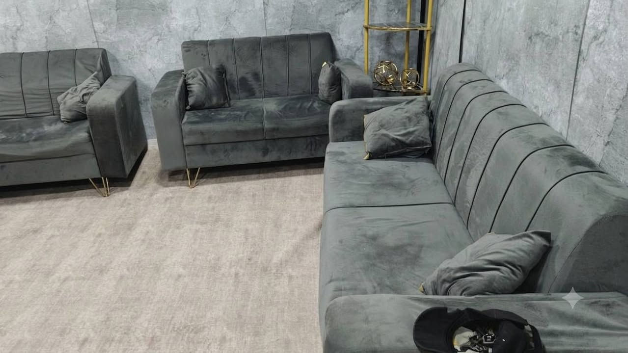 للبيع تخم اربع قطع قيم واخذهن ***********
