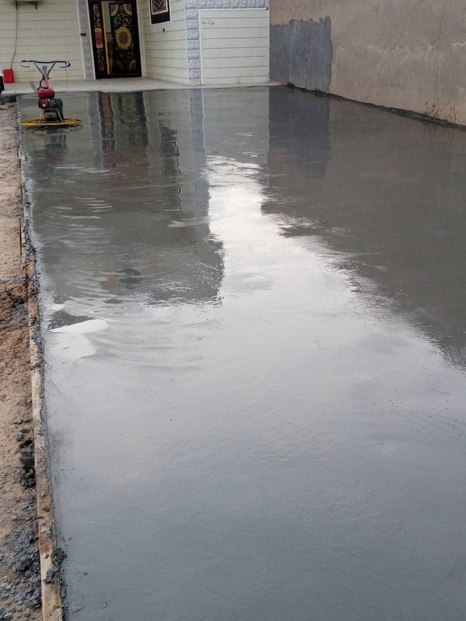 عملنا سقل ارضيات.وسطوح  بالهليكوبتر. ***********
