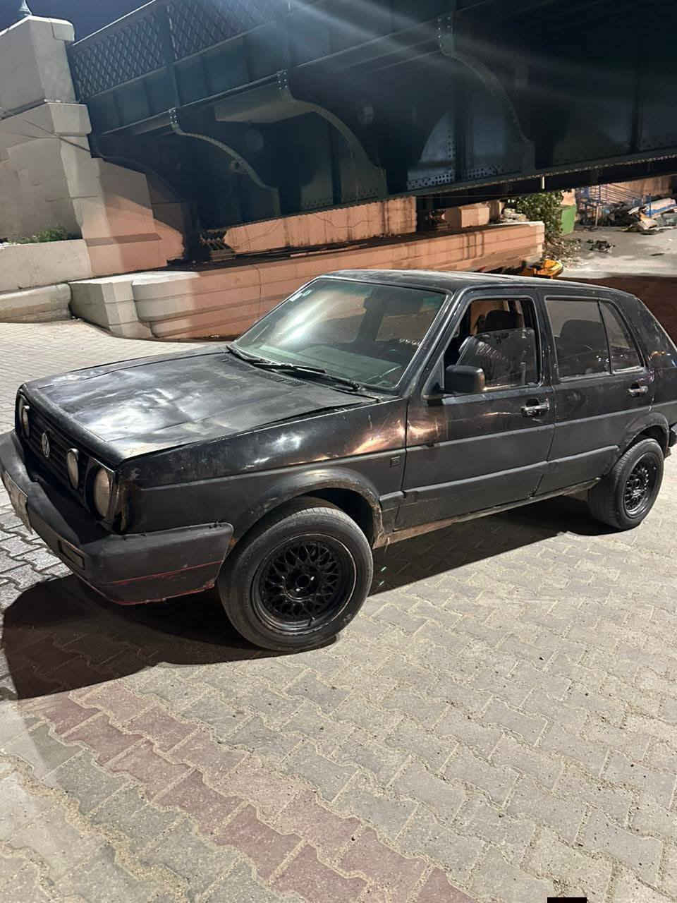 سلام عليكم كولف موديل 91 مشروع وطني سنوية لل 31 سياره بنيد جديد موجود ممشدود شركه بعده اربع بطاين شركه ممشدودات راديتر اصلية سراوين  بل كارتون بعدها ممشدوده ضفيره كامله جديده من كلوبات وكتفات وكلشي  بيها كهرباء كلها فول كير محرك كفاله بيها تلكيط خياسات فقط سعر 23 وبيها مجال قليل *********** بي واتساب وذا اكو مراوس صور ونتراهم كركوك, العراق
