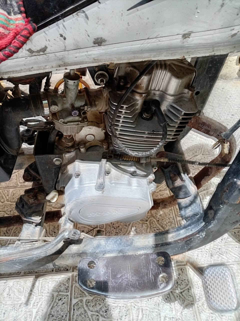 بيع مستعجل ستوتة للبيع موديل ١٦ الشاصي العريض أبو البليتةاكسن جمرة مكينة نضيفة وكيلها الجنابي حولي شارع 30خلف الملعب للتواصل *********** السعر مليون و١٥٠ وبيها مجال قليل
