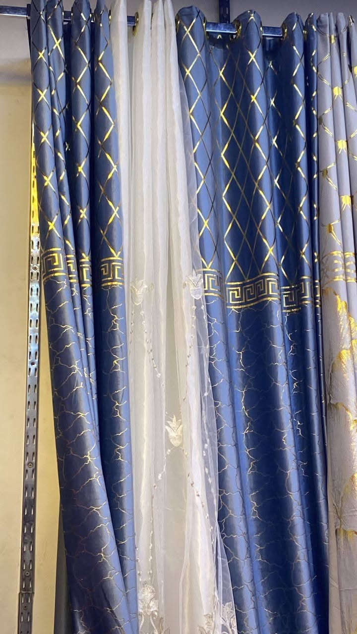 توفرت من جديد 🤩بردات قماش مي الذهب😍

الجنطه تجي 3 قطع 💯 القماش قديفه مذهب 🙋🏻‍♀

العرض الكامل 4 مترات 💯 والارتفاع 3 متر ✅

السعر 20 الف فقط 🔥 #متوفر_توصيل_كافة_المحافظات🚗🚕


**إذا كنت صاحب هذا الإعلان وتريد حذفه لأي سبب، رجاءا أرسل رسالة إلى الدعم الفني**