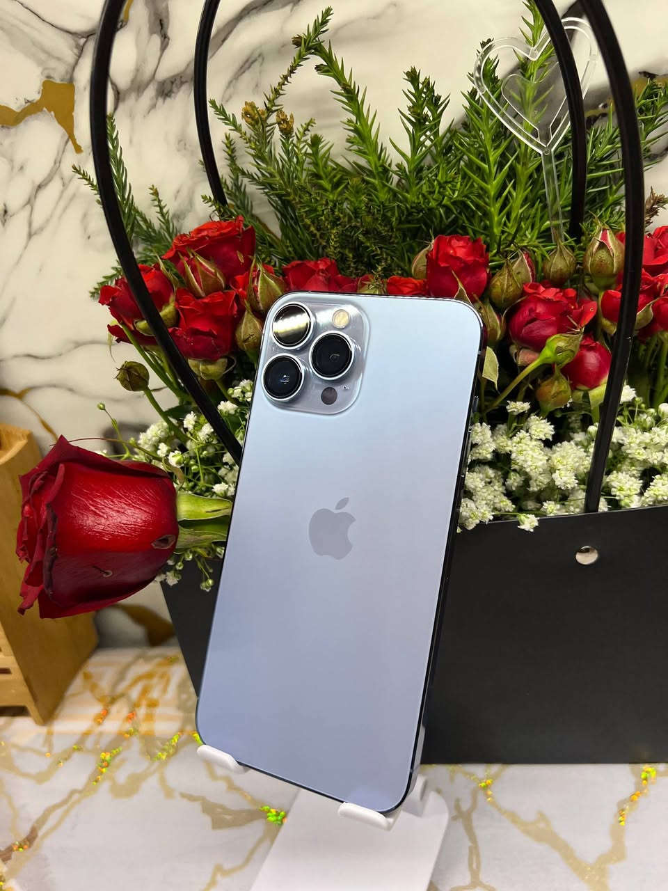 📱 iPhone 13 Pro Max للبيع 🔥
• الذاكرة: 256GB
 • البطارية: 90% 🔋
 • نظافة الجهاز: 90% ✨
 • النسخة: أمريكي 🇺🇸
 • الشاشة: مبدلة شاشة أصلية من شركة آبل 🍎

💰 السعر: 550 (نار 🔥) وقابل للنقاش

📞 للتواصل (واتساب واتصال فقط):
***********
