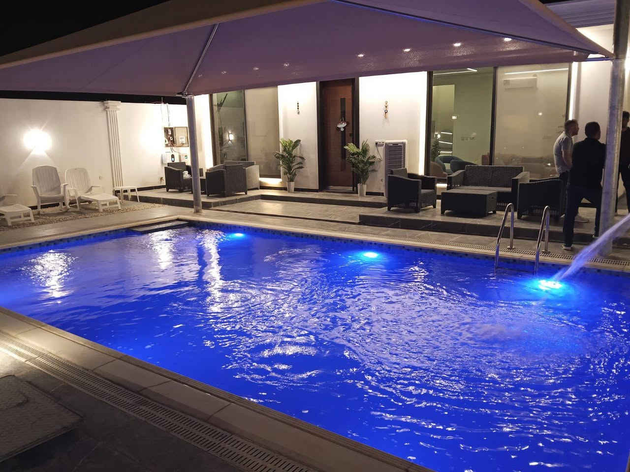 سلام عليكم يوجد لدينا مزارع اليجار في البوعيثة بسعر ***********مناسب موثقة بتطبيق اجرلي ا التواصل
