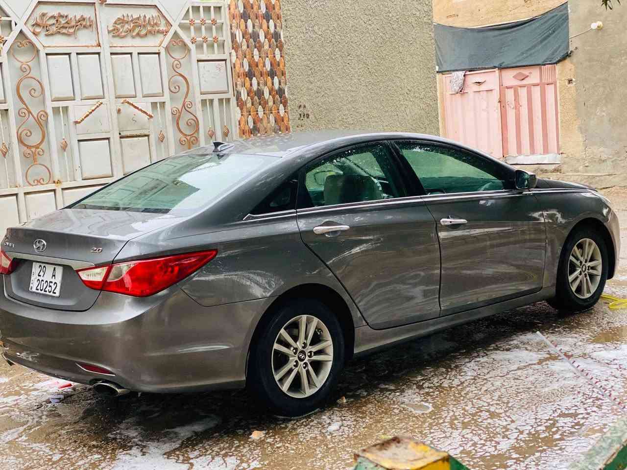 السلام عليكم سوناتة 2012 وراد أمريكي رقم واسط انكليزي بأسمي سيارة حادثهة جاملغ وبنيد بدون تبديل محرك جي دي اي ***********
