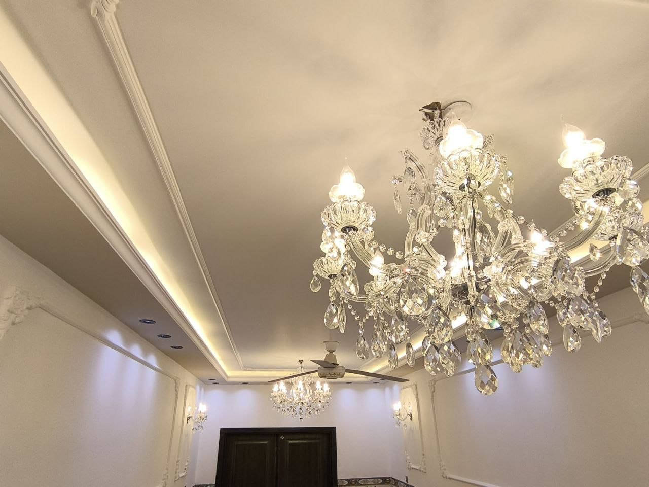 🏡 للدار البيع🏡
📍 الموقع: الغزالية شارع المشجر – مربع تازه
عرض الشارع ١٢ متر 
📏 المساحة: ١٠٠ متر
🏠  طابقين وبيتونه 
وصطحين 🌟
✨ الديكور: حديث جداً ومصمم بذوق عالي
🚪 دخول البيت من جهتين — ممر واستقبال 
🔧 البيت جاهز للسكن 
السعر 230 وبي مجال 

📞 للاستفسار: ***********
