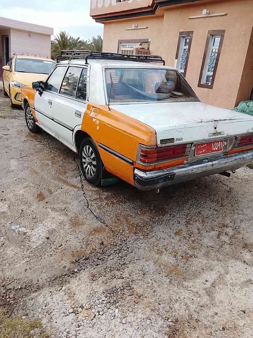 كراون 82 دي. لوكس  سعر 25العنوان تاجي ناحية شيخ حمد هاتف ***********
