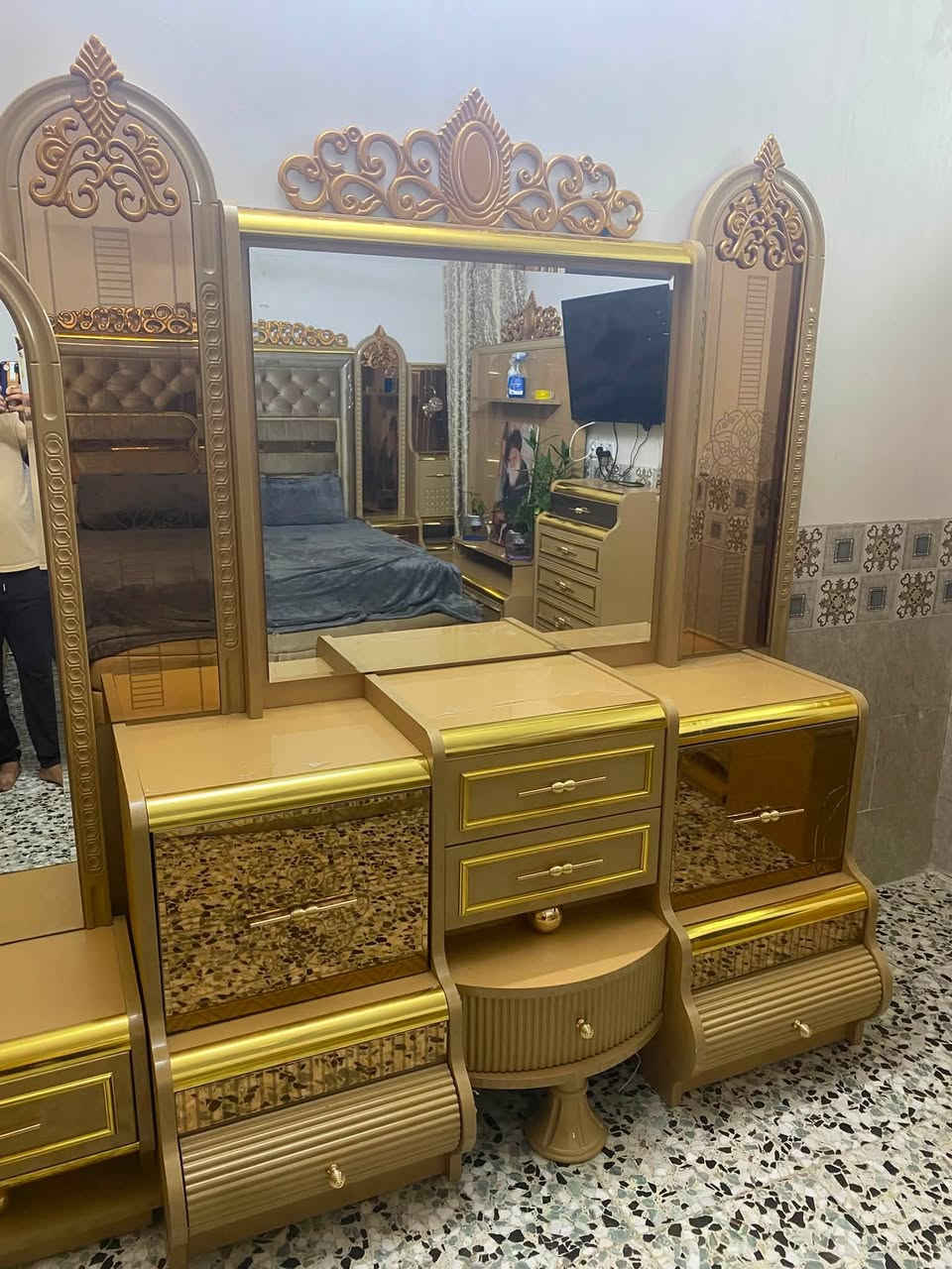 السلام عليكم مكان بغداد البلديات سعره على خاص***********
