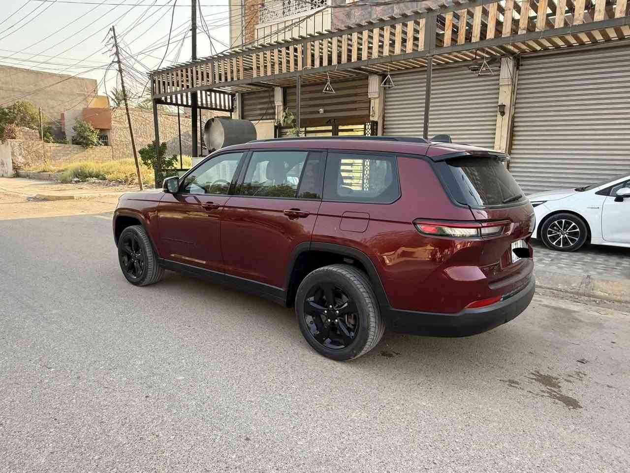 السلام عليكم 
للبيع جيب2022 رقم بغداد جديد
بلاك توب 
محرك 6/3600 فور ويل 
7راكب vip 
بصمات تشغيل وابواب لمس 
سايد بريك بصمه
باب خلفي كهرباء 
كشنات جلد +كهرباء +تدفئه 
كشنات خلفيه منفصل vip
تبريد ٣ قطع 
تحكم تبريد خلفي 
رادار امامي خلفي 
رادار جانبي نقطه عمياء 
حساسات خلفيه 
اشاير بالمرايات 
هيترات مري جانبيه 
لدات امامي خلفي 
لايتات زنون بلادي 
ويل كب 20 اسود بلادي 
سياره بلاك توب شباك واطارات ويل كب كتابات مرايات الكل يجي لون اسود بلادي من الشركه 
صور الحادث بالمنشور 
بس نص الجالملغ الباقي كفاله 
الستفسار هذا رقمي ***********
