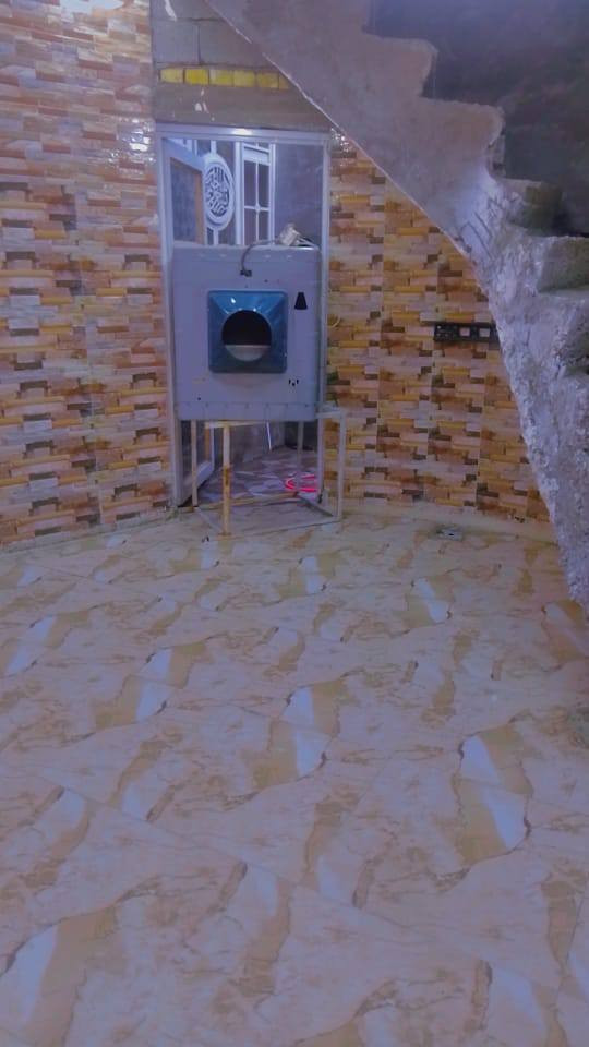 📍دار سكن للبيع في حي الحكيم قرب الدبية 📍
~~~~~~~~~~~~~~~~~~~~~~~~~~~~~~
🔹المساحة 180 متر طابق واحد 
🔹عرض الشارع 10 متر 
🔹السعر 53 مليون وبي مجال  
…………………………………………………………
⚜️للاستفسار الاتصال على الارقام التالية :
📲***********📲 علي شاكر الاماره
📲***********📲
