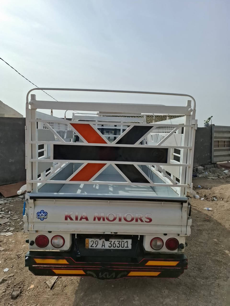 سلام عليكم سياره كيا موديل 2017 مكفوله كفاله عامه للستفسار ***********
