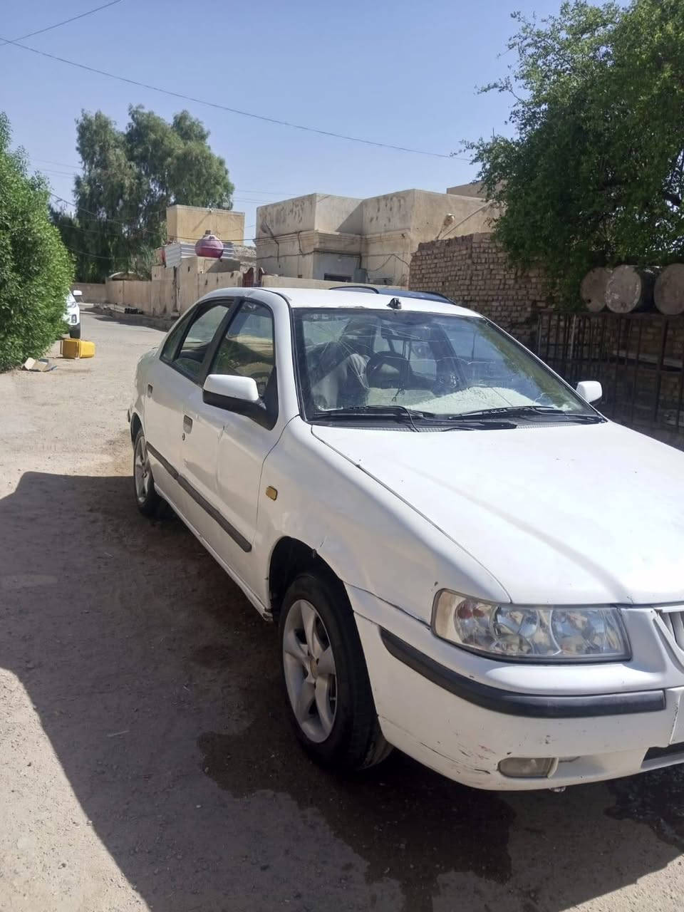 السلام عليكم
سيارة سمند سيارة حلوه 
رقم ميسان تحويل مباشر مكينه وكير خير من الله 
سيارة عوزها ترتيبات بصيطه جدن تايرات نضيفات
كهربايات كلها شغاله حته سنتر لوك 

مكان السيارة ميسان الميمونه ***********
