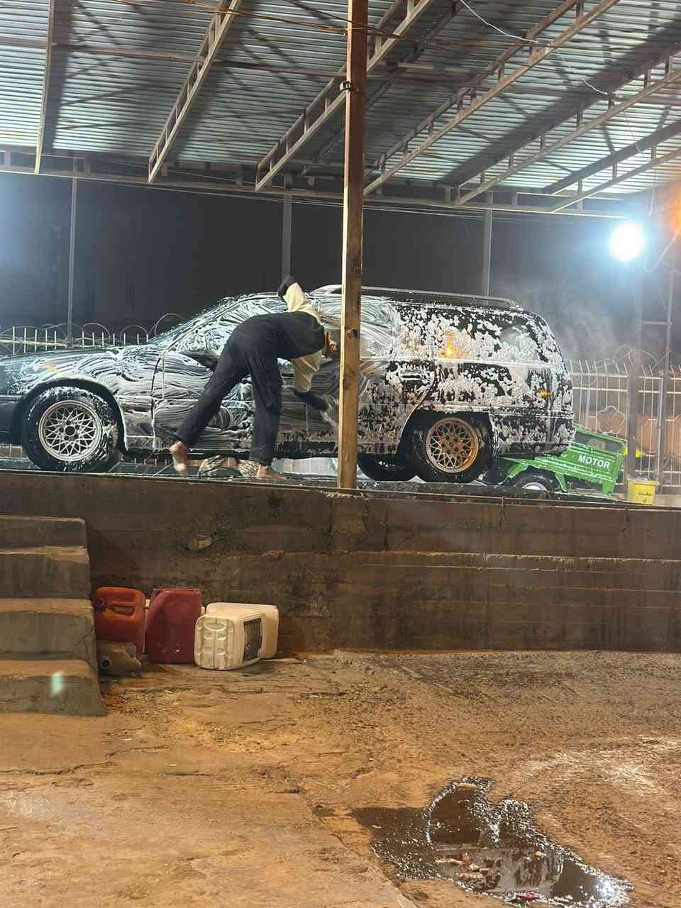 سلام عليكم اوبل ستيشن 1991 رقم بغداد نكليزي  مكينه كير خير من الله بيها بس الجامه الخلفيه مكسوره توكع من السعر السياره مكانها بغداد  الكاظميه لوما مستعجل على البيع ما أبيع بهاذا السعر 28ورقه للأستفسار اكثر ***********
