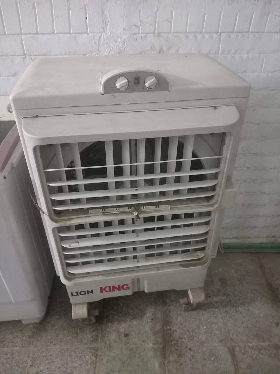 غساله نظيفه سعرهه ٧٠
ميز طعام بدون كراسي سعر ٢٠ 
كنفيره ٤٠ 
ثلاجه نظيفه تجميدهه خير من الله سعر ٩٠ قفل 
طباخ ٥٠ 
سنك ٦٥ قفل 
ماطور ٢٠


**إذا كنت صاحب هذا الإعلان وتريد حذفه لأي سبب، رجاءا أرسل رسالة إلى الدعم الفني**