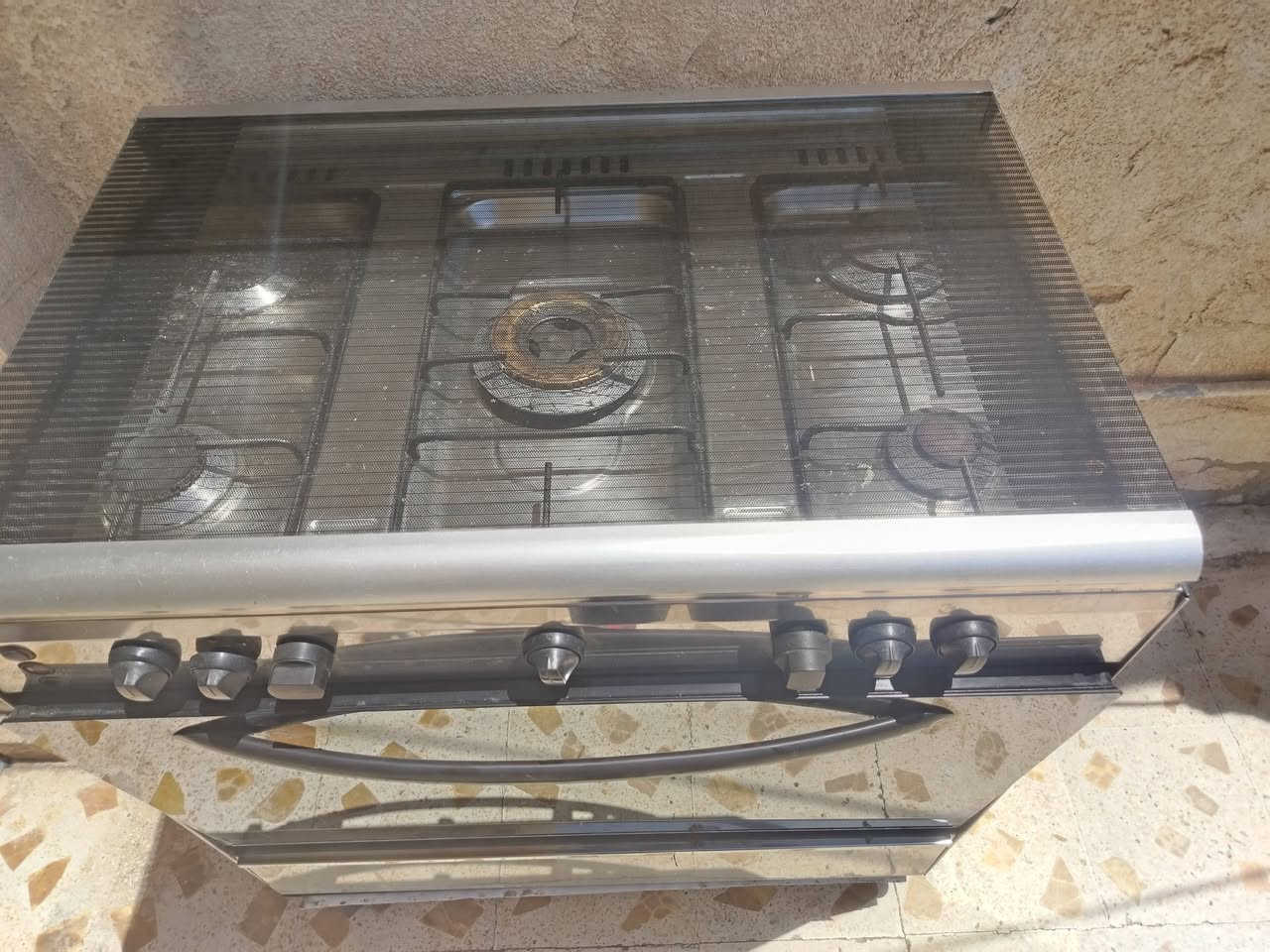 طباخ نضيف كلو شغال الفرن والمشاعل 
السعر  ١٢٥


**إذا كنت صاحب هذا الإعلان وتريد حذفه لأي سبب، رجاءا أرسل رسالة إلى الدعم الفني**