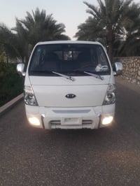 كيا دبل قمرة • ٢٠٠٨ • ٢٧٠٠