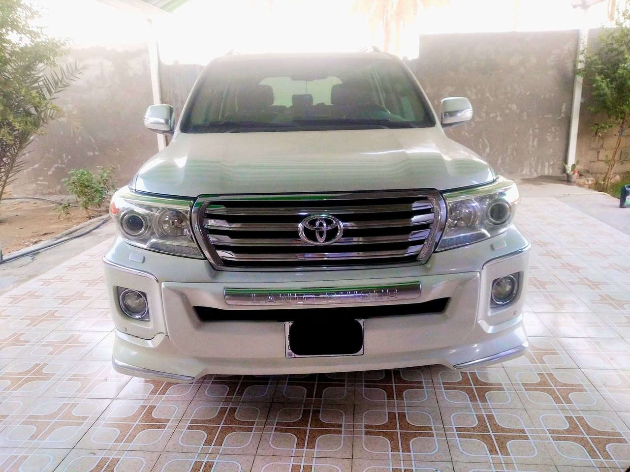 للبيع لاندكروز 2014 بريم مكفوله كفاله عامه فول مواصفات رقم بغداد الجديد بسمي سنويه مجدده لل 2030 
ماشيه 110 السياره جديده عله وضع شركه 
 محرك 6 سلندر 7 راكب 3 قطع تبريد شاشه كامره تحكم جهتين اشاير بالمري مري شفط بصمه تشغيل بصمه ابواب تشغيل عن بعد فتحه سقف كشنات جلد كشنات كهرباء
 فول مواصفات 
السياره مكفوله كفاله عامه 
السعر 410 وبيه مجال 
للاتصال ***********
***********
المكان بابل الحله
