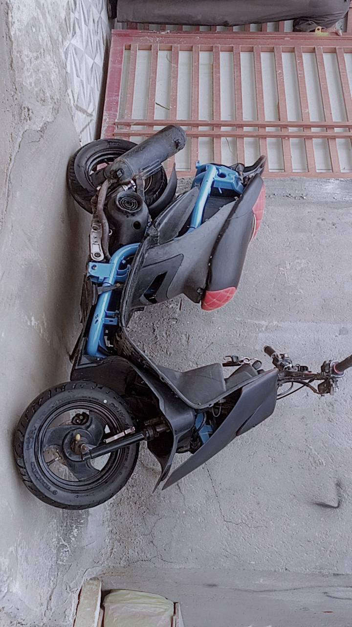 سلام عليكم
دراجه ماكس للبيع  مال لعب دراجه نضيفه معنه الكلمه
ضفيرتها كلها شغاله ولا قطع بيها سلف هندر يحتاجلها باتري دراجه بوشه 55 الاتنقيص ولا تبخير شلعه ومعدل عقل رياضي تسع نمر الاصلي شيال بيها دبل خلفي دراجه نضيفه السعر ب400 وبيها مجال الاستفسار على الرقم ***********
