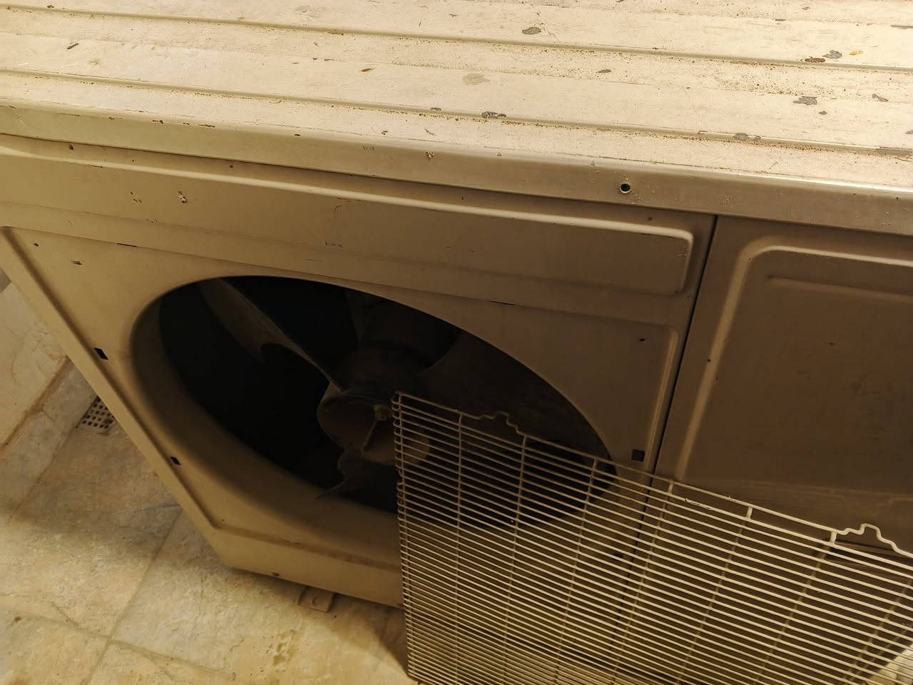 سلام عليكم البيع سبلت عامودي 2 طن شغال تدفه تبريد كامل ما عوزه شي مكان بغداد الرستميه سعر 500 وبي مجال بسيط هاذا رقمي بس الواتساب شغال ***********
